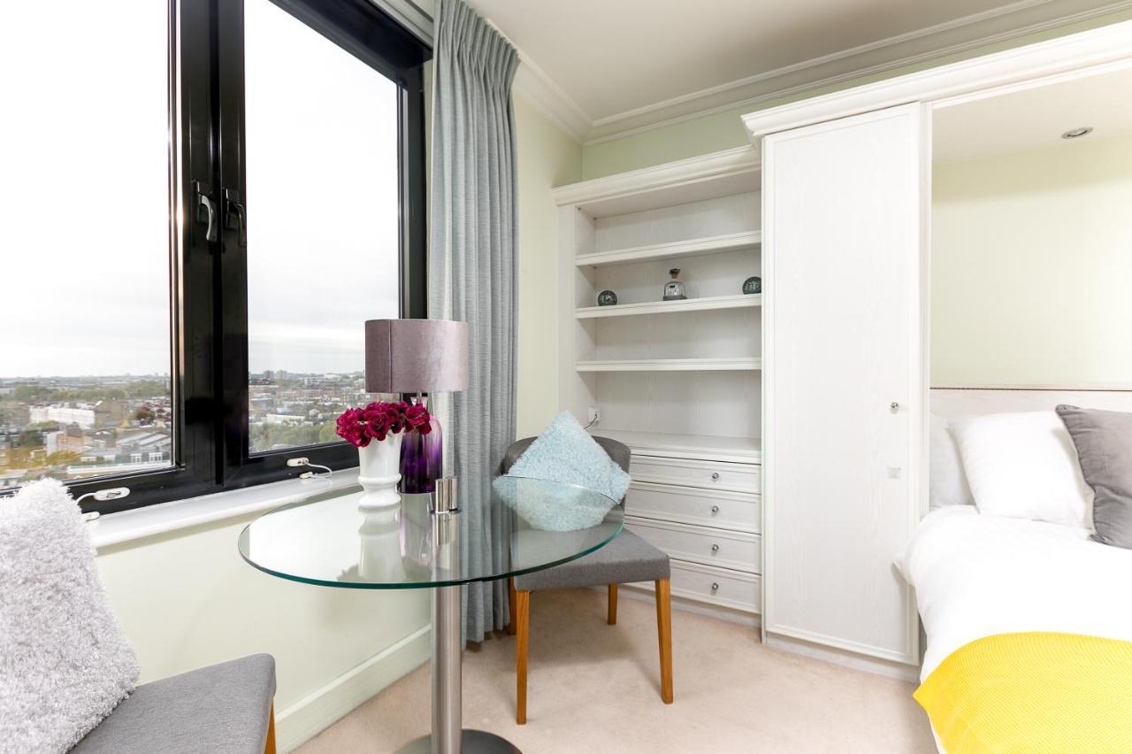 Point West Apartments London Exterior photo
